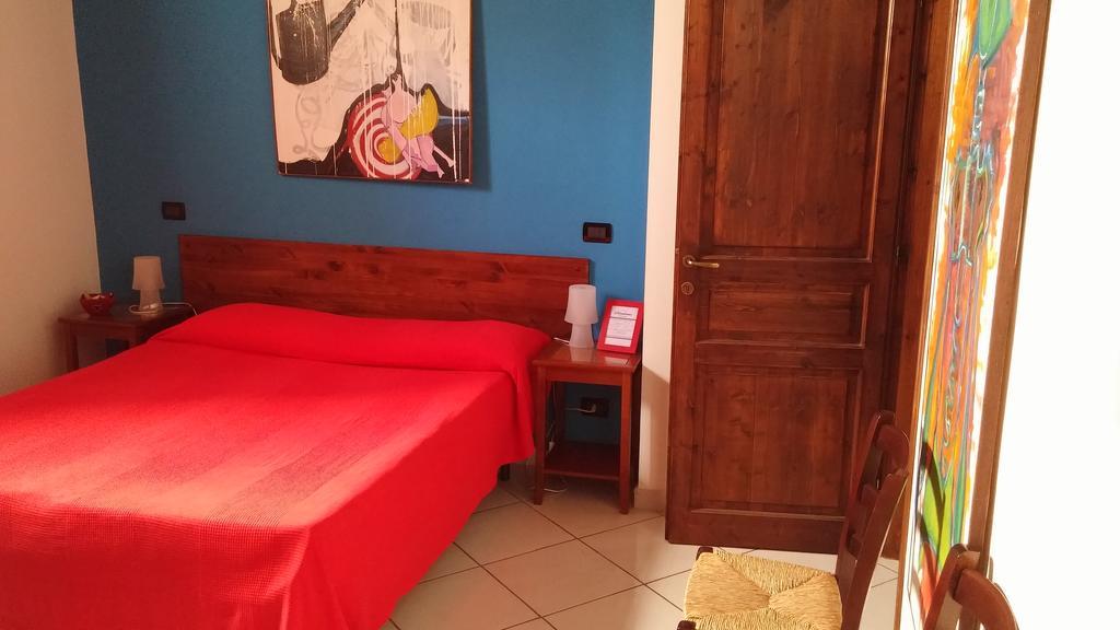 Bed& Breakfast Maredomus Hotel Milazzo Eksteriør billede